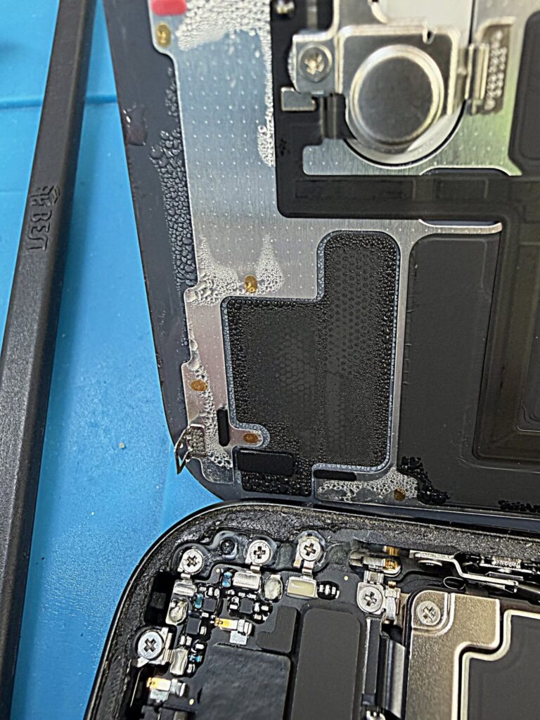 iPhone16水没修理